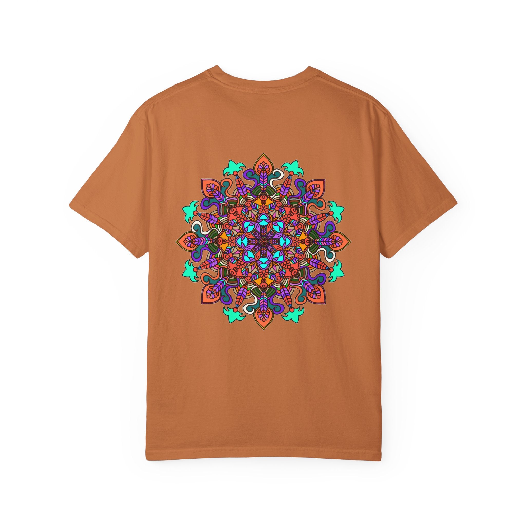 T-shirt con disegno mandala fatto a mano - 100% cotone
