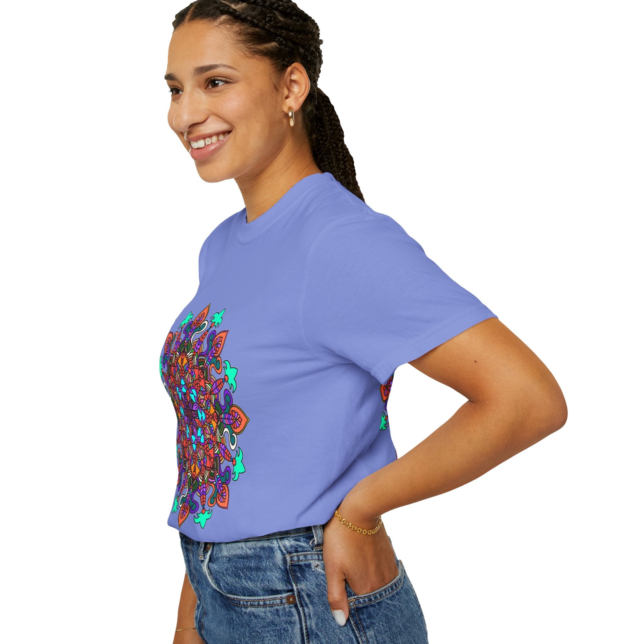 T-shirt con disegno mandala fatto a mano - 100% cotone