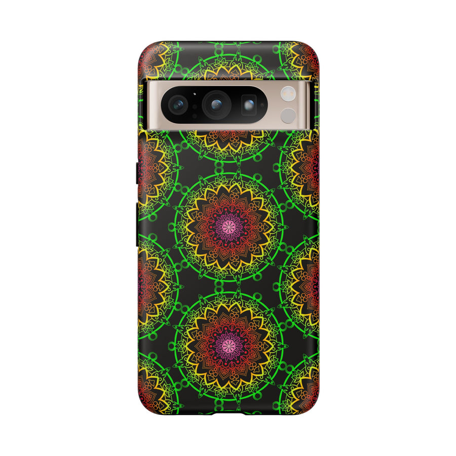 Künstlerische Mandala-Telefonhülle mit kräftigen Mustern und modernem Flair
