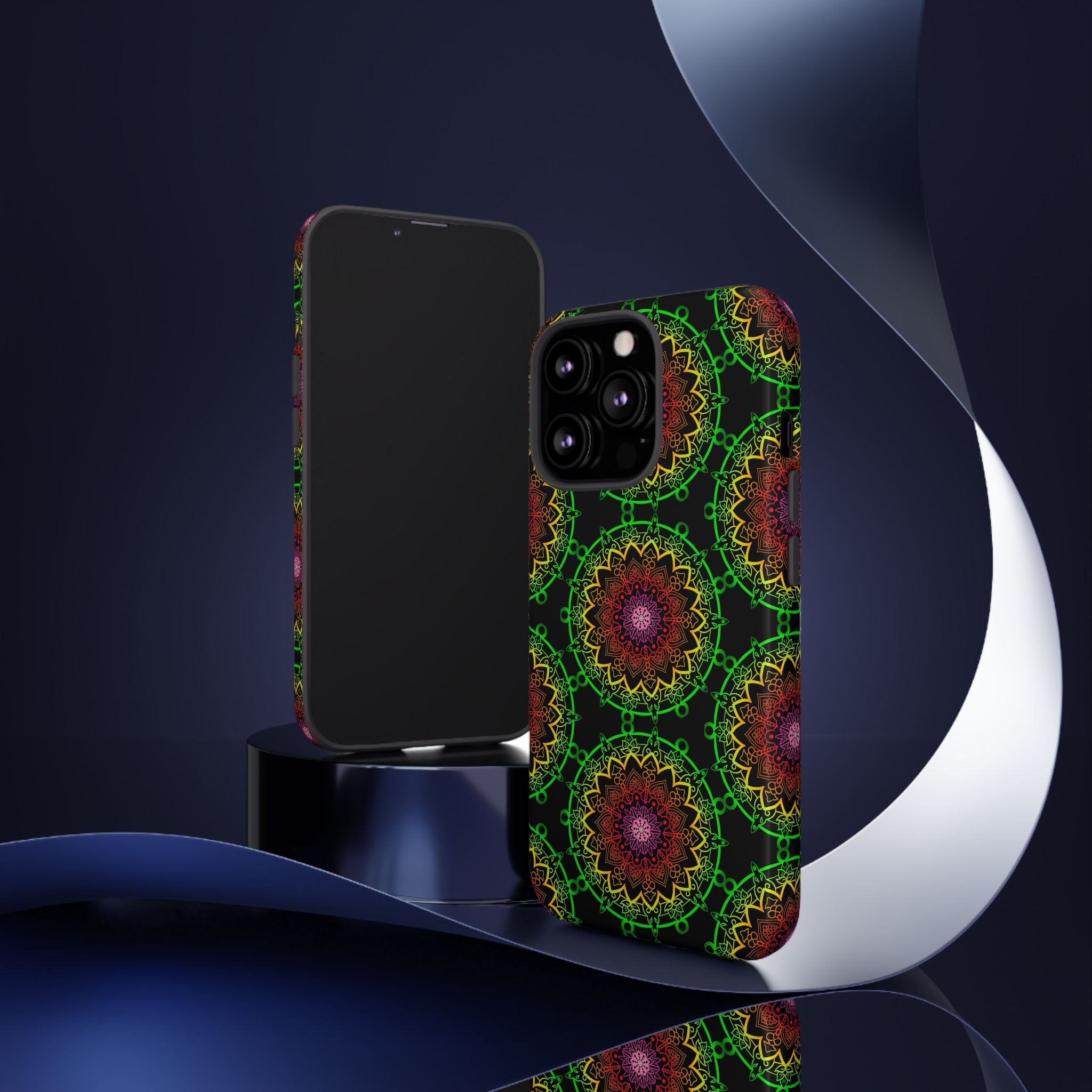 Custodia per telefono con mandala artistica, motivi audaci e stile moderno