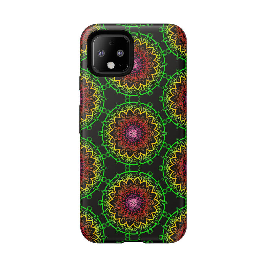 Künstlerische Mandala-Telefonhülle mit kräftigen Mustern und modernem Flair