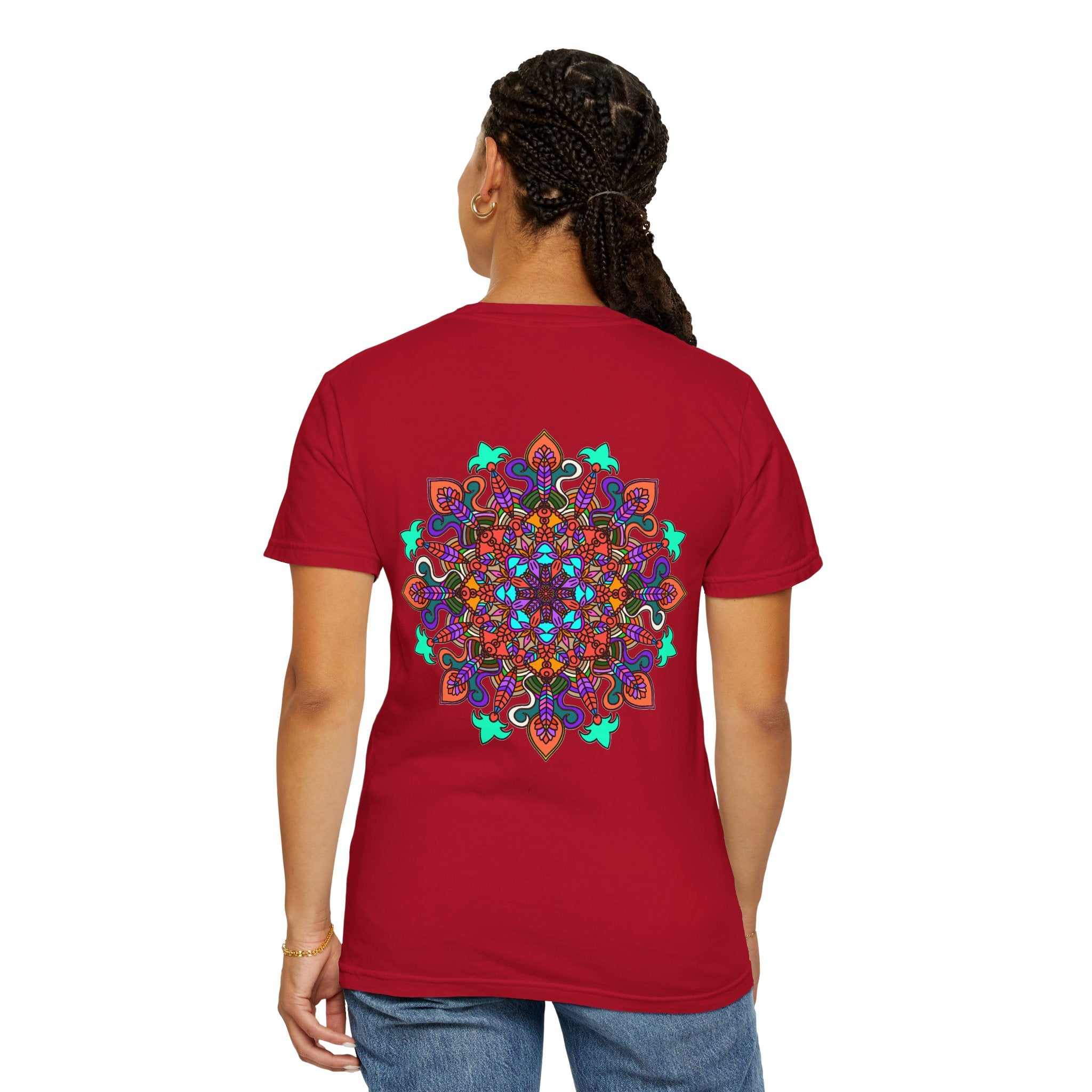 T-shirt con disegno mandala fatto a mano - 100% cotone