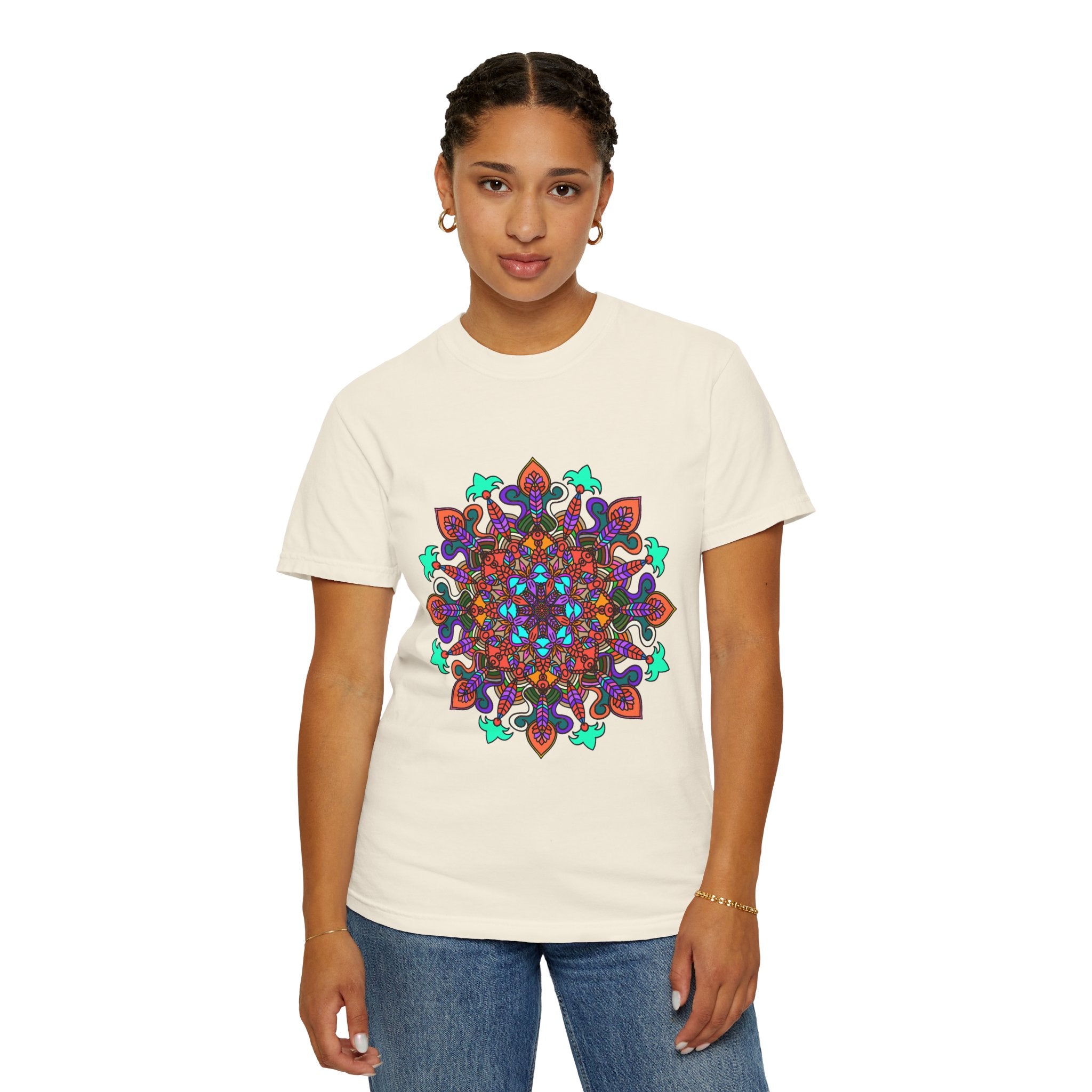 T-shirt con disegno mandala fatto a mano - 100% cotone