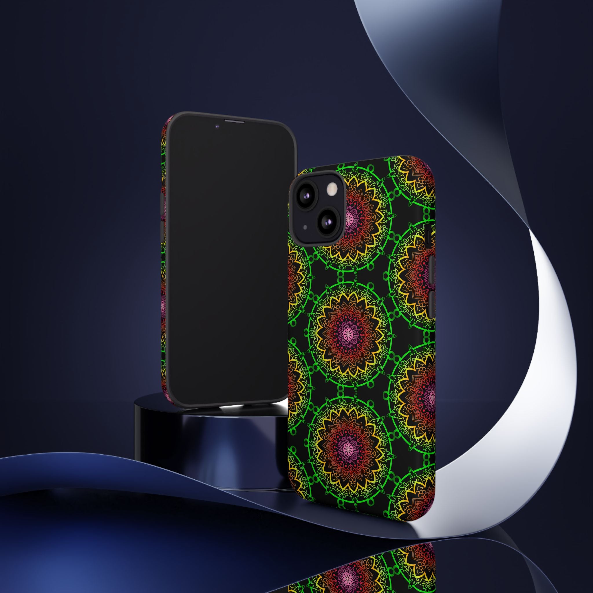 Custodia per telefono con mandala artistica, motivi audaci e stile moderno