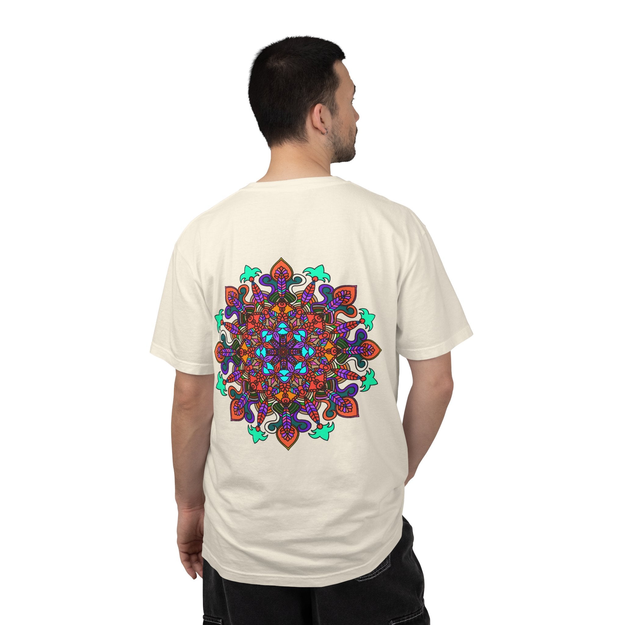 T-shirt con disegno mandala fatto a mano - 100% cotone