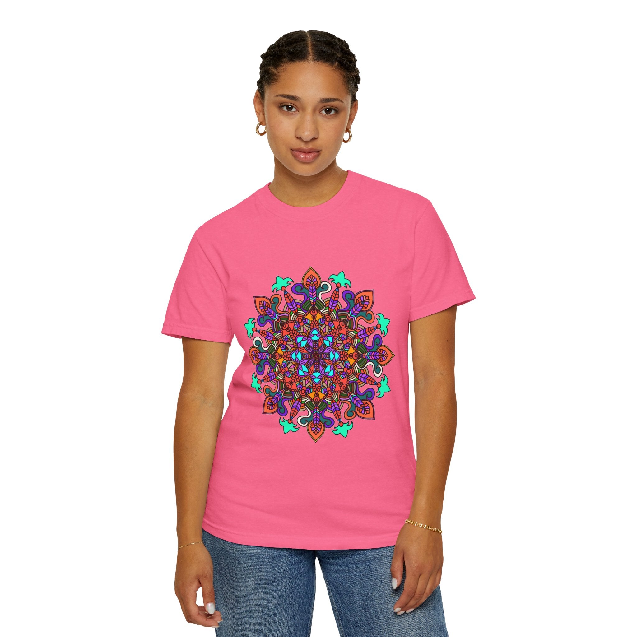 T-shirt con disegno mandala fatto a mano - 100% cotone