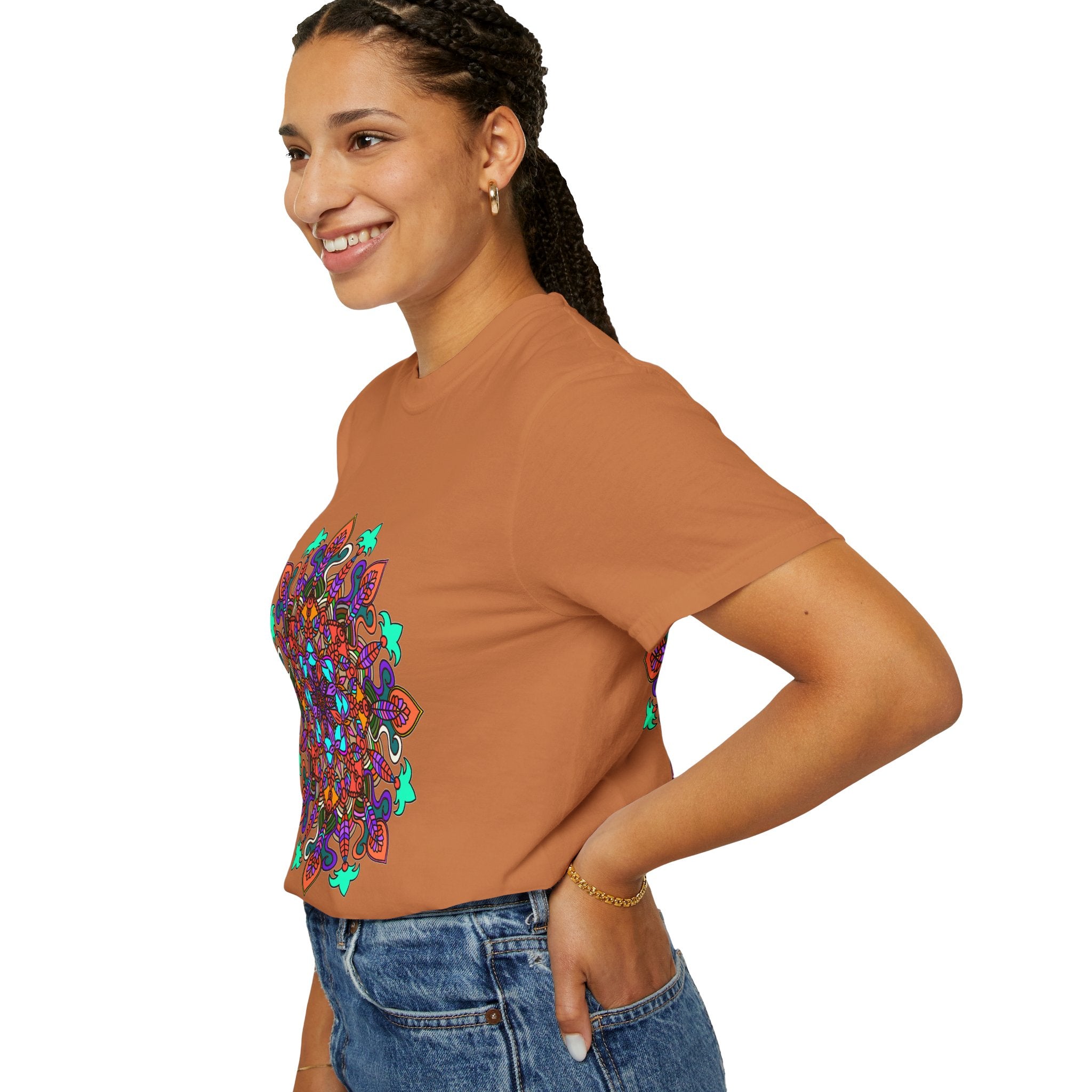 T-shirt con disegno mandala fatto a mano - 100% cotone