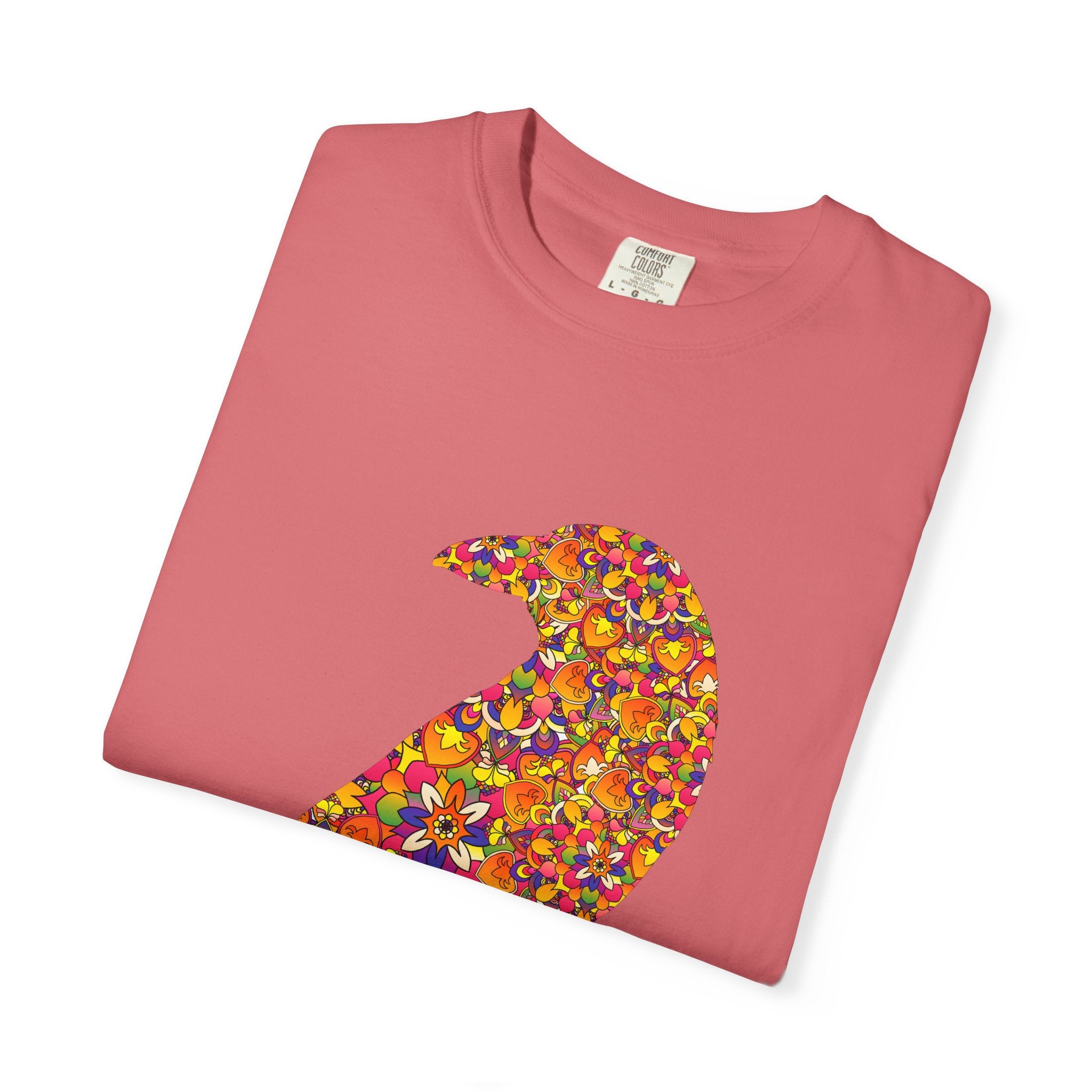 Maglietta con mandala floreale e corvo radioso