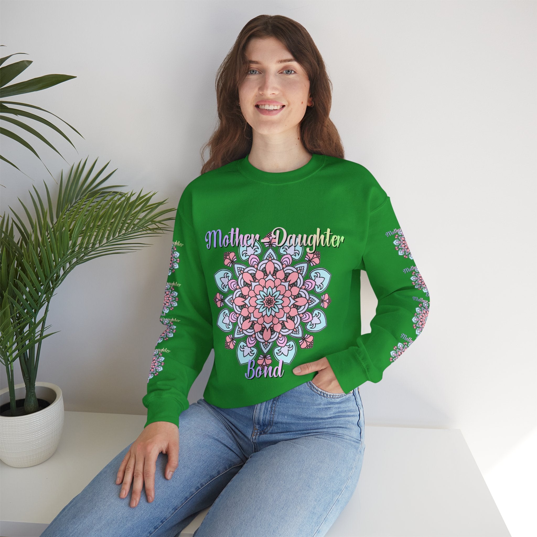 Sweatshirt mit Mandala-Muster zur Feier der Mutter-Tochter-Liebe