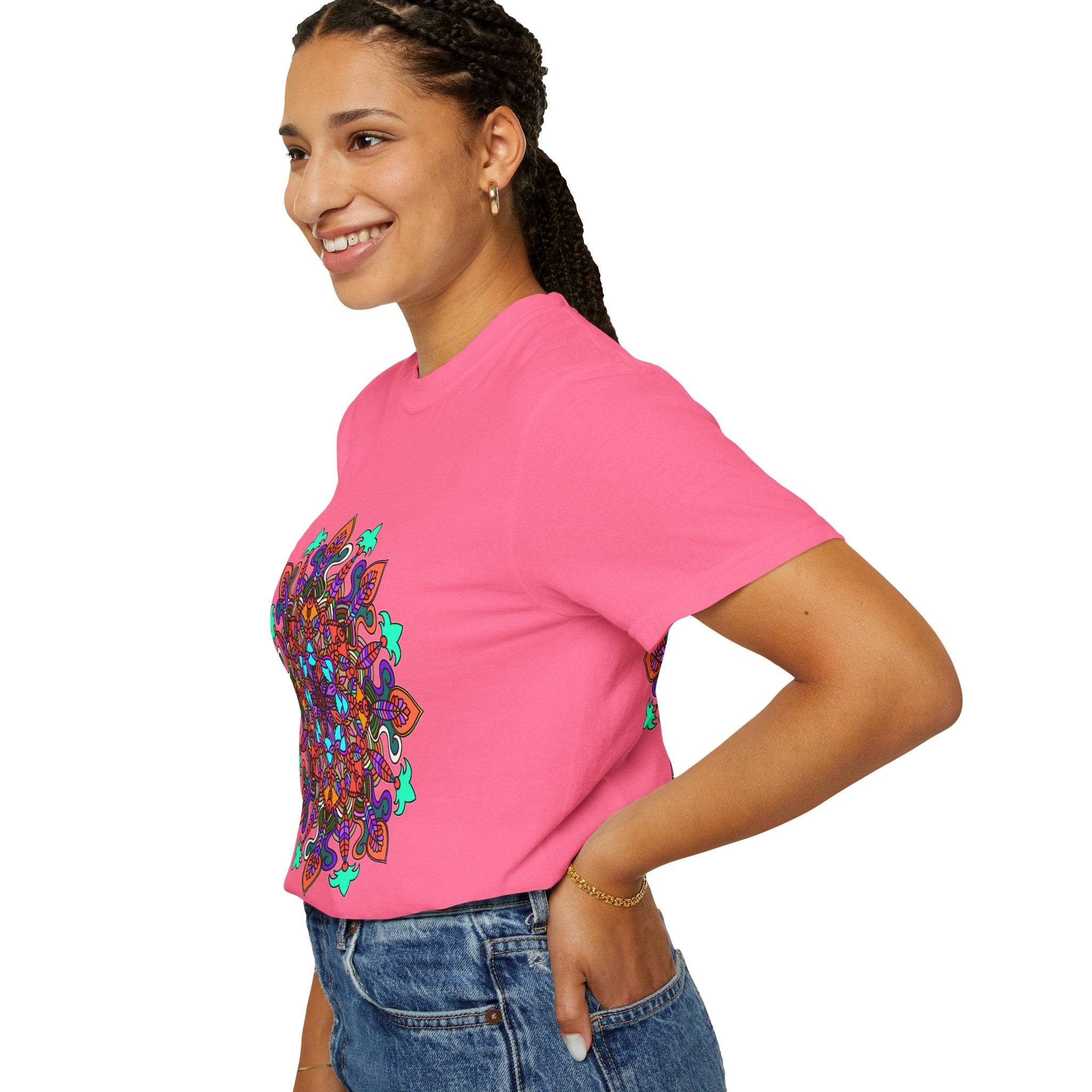 T-shirt con disegno mandala fatto a mano - 100% cotone