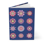 Diario con copertina rigida — Mandala geometrico blu su rosso (Nordic Chic)