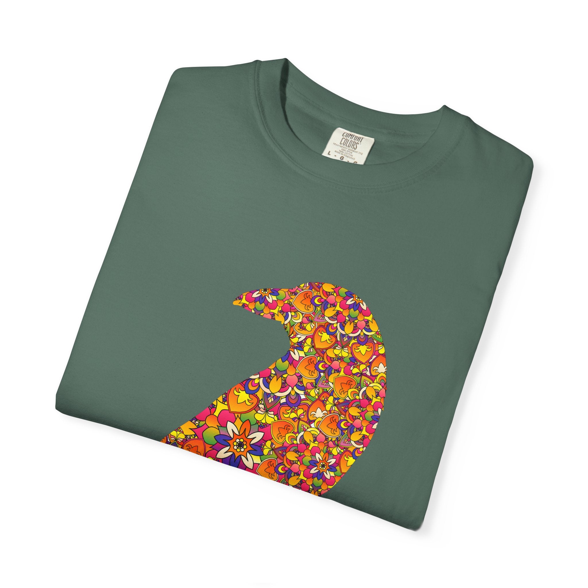 Maglietta con mandala floreale e corvo radioso