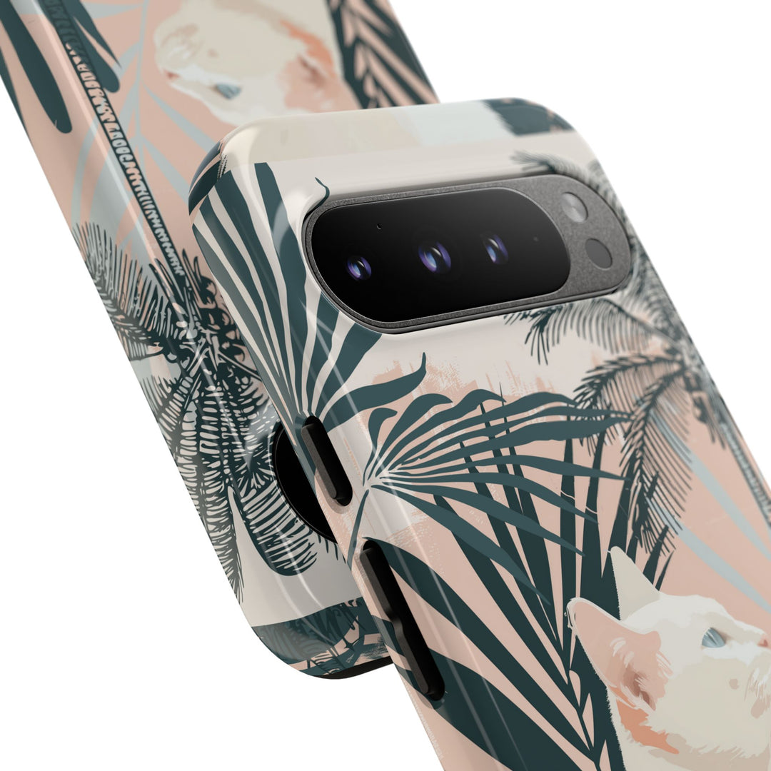 Tropische Katzen-Telefonhülle mit üppigen Palmenmotiven und sanften Pastelltönen