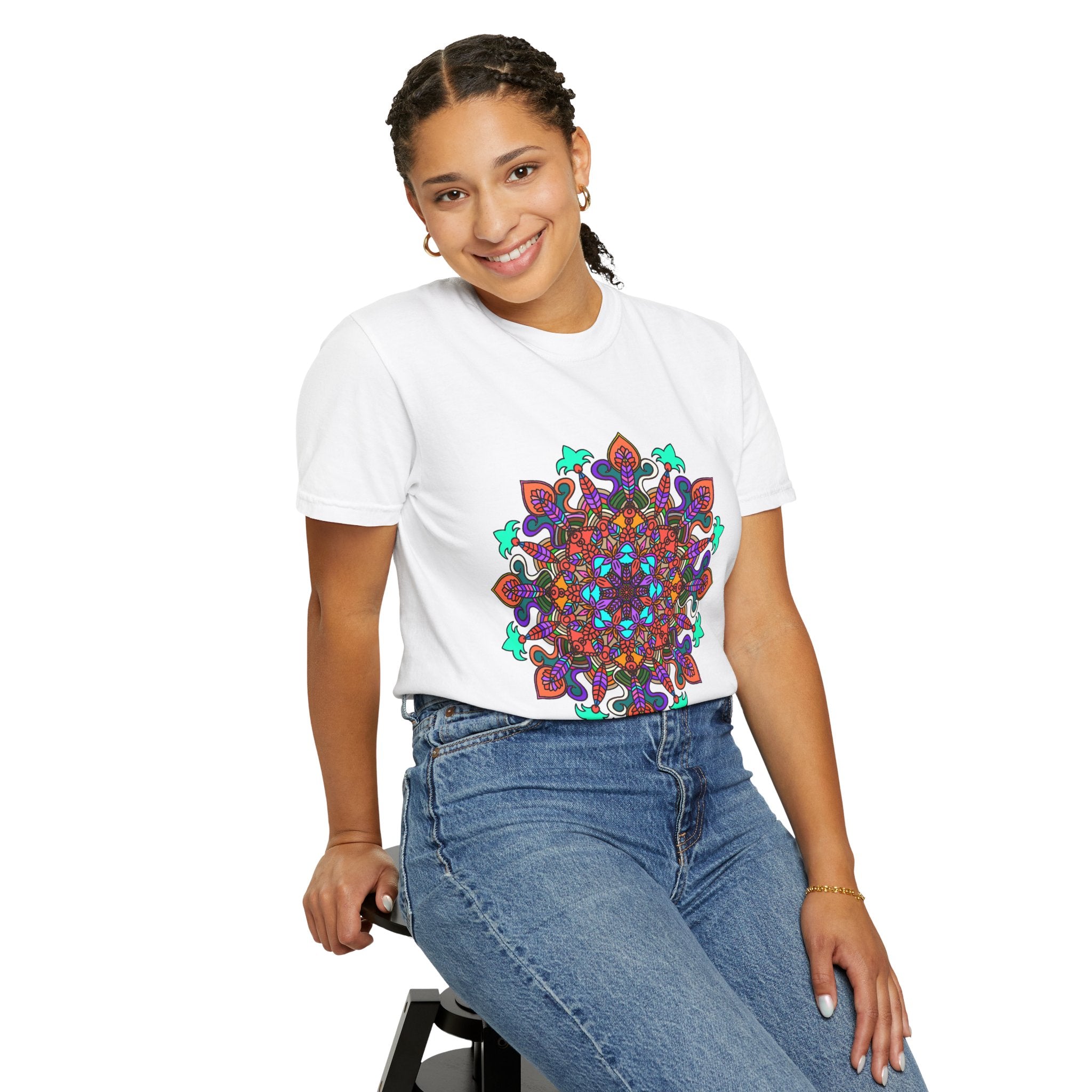 T-shirt con disegno mandala fatto a mano - 100% cotone