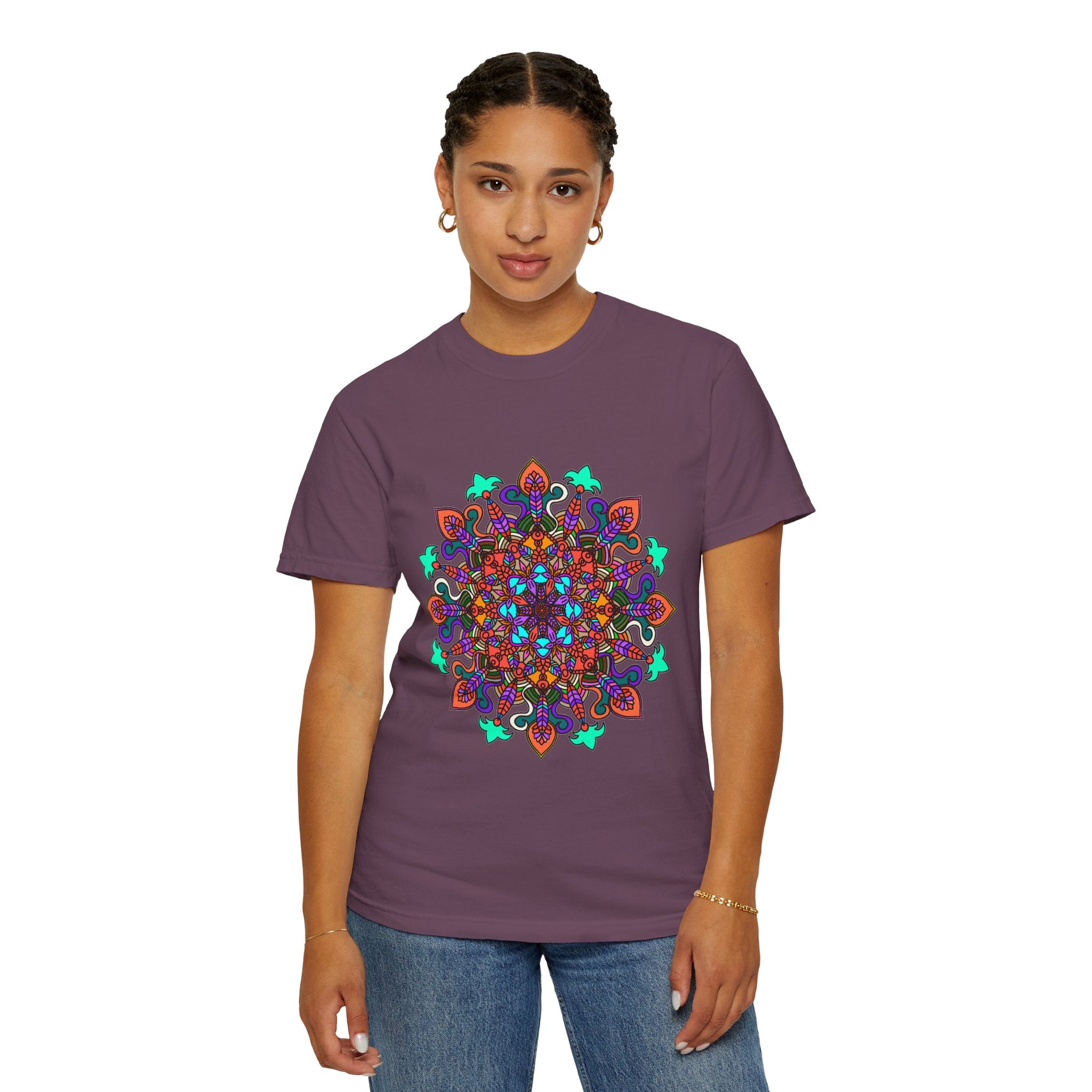 T-shirt con disegno mandala fatto a mano - 100% cotone