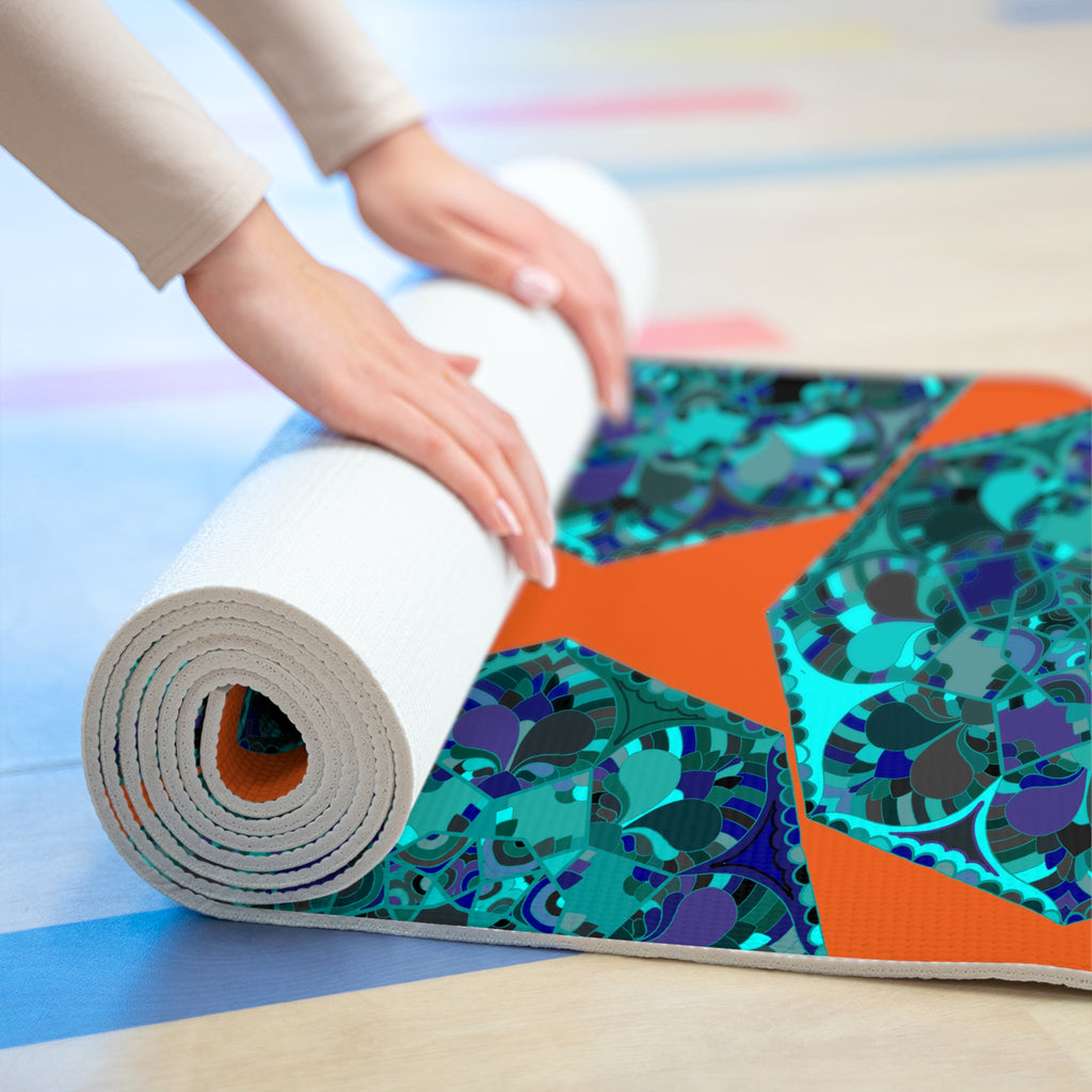 Geometrische Yogamatte aus Schaumstoff in energetischem Orange- und Aqua-Design