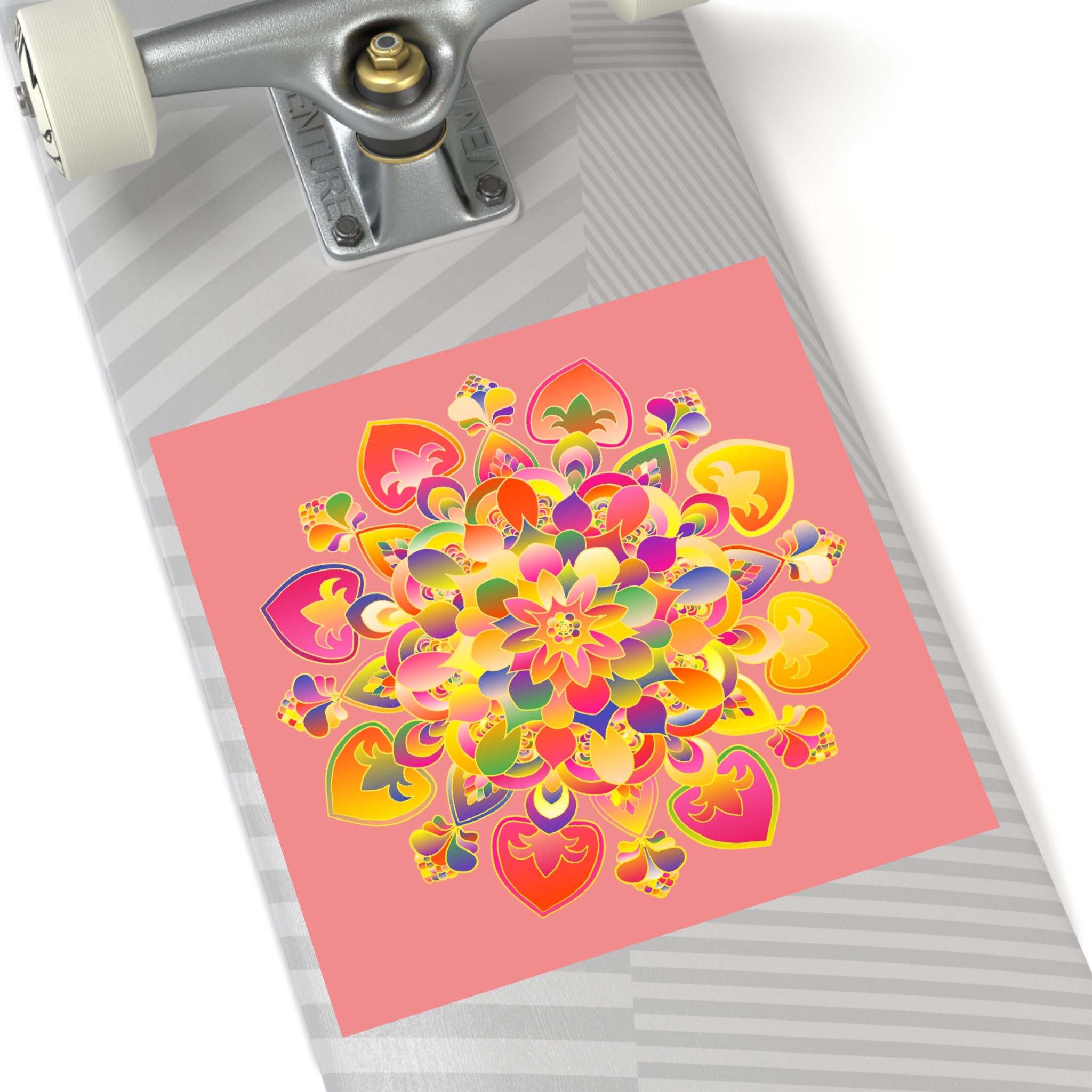 Handgezeichnete Mandala-Laminieraufkleber – Gold, Rot und Grün auf zartkorallenfarbenem Grund