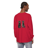 A vibrant and detailed watercolor painting of a black cat on a comfortable long sleeve t-shirt