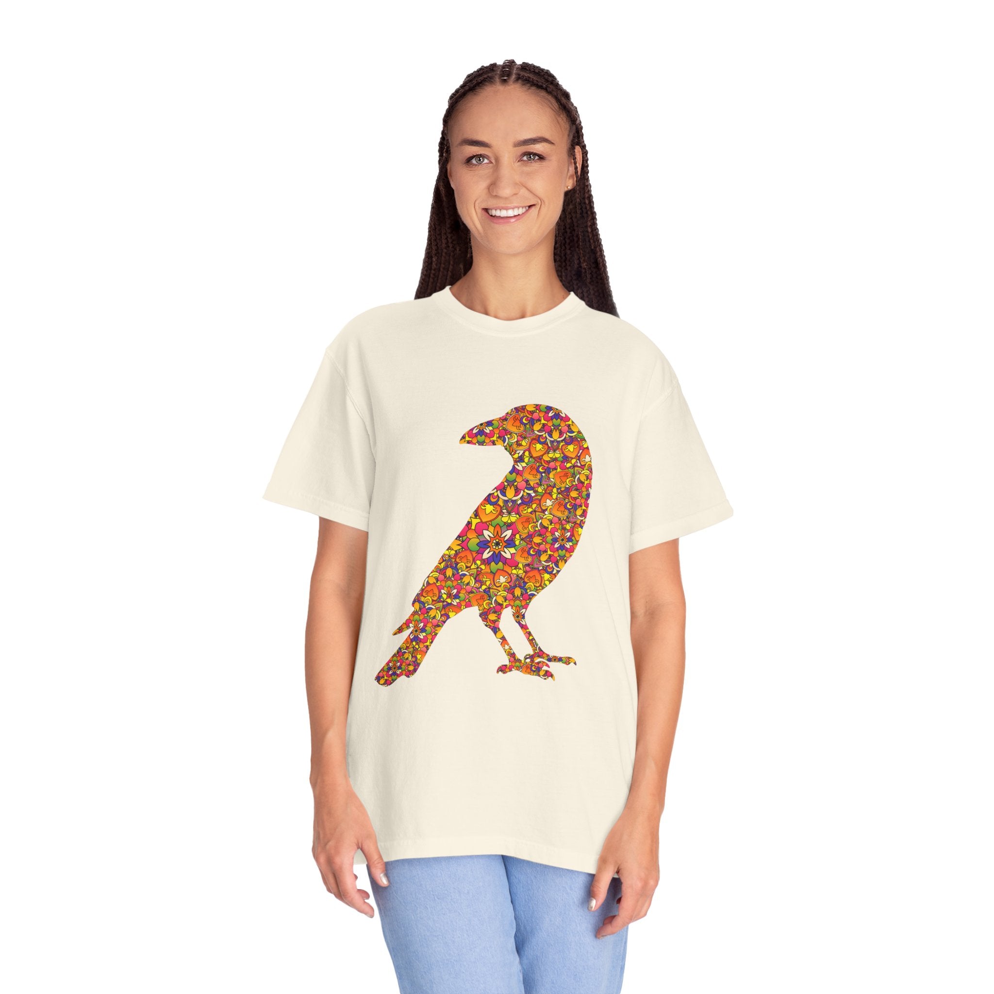 Maglietta con mandala floreale e corvo radioso