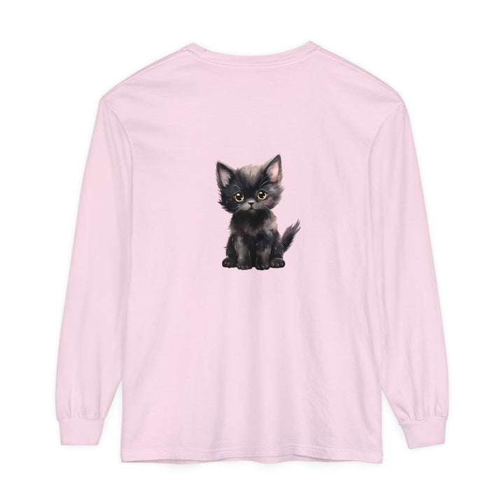  Eye-catching black kitten and yellow eyes print on comfortable long sleeve t-shirt