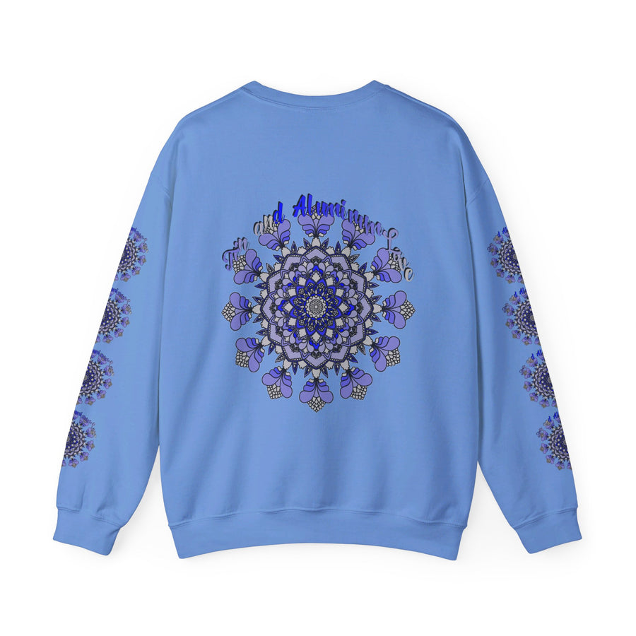 Unisex sweatshirt with a comfortable and relaxed fit for all body types