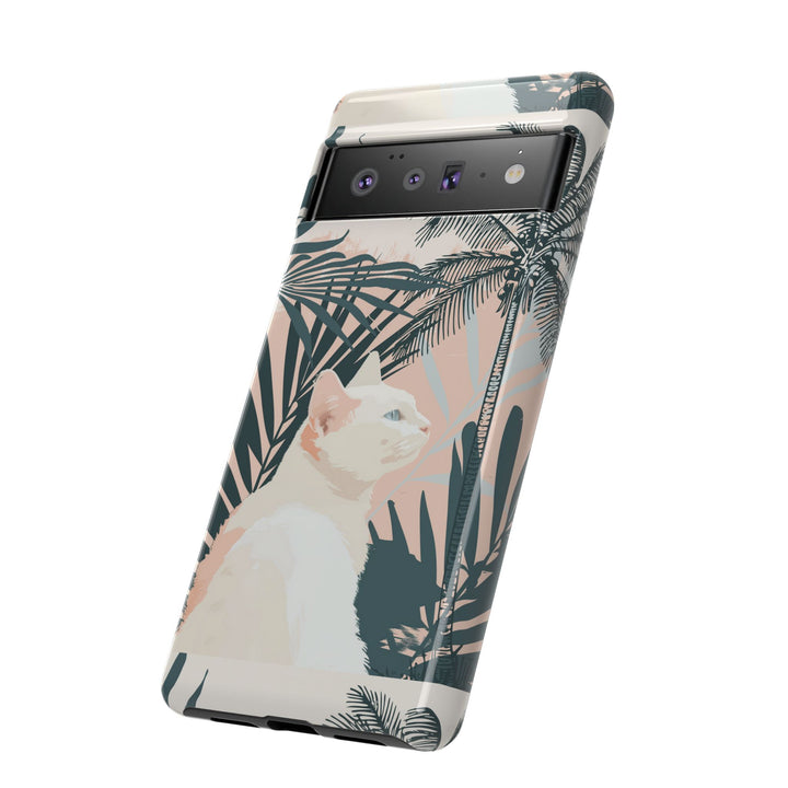 Tropische Katzen-Telefonhülle mit üppigen Palmenmotiven und sanften Pastelltönen