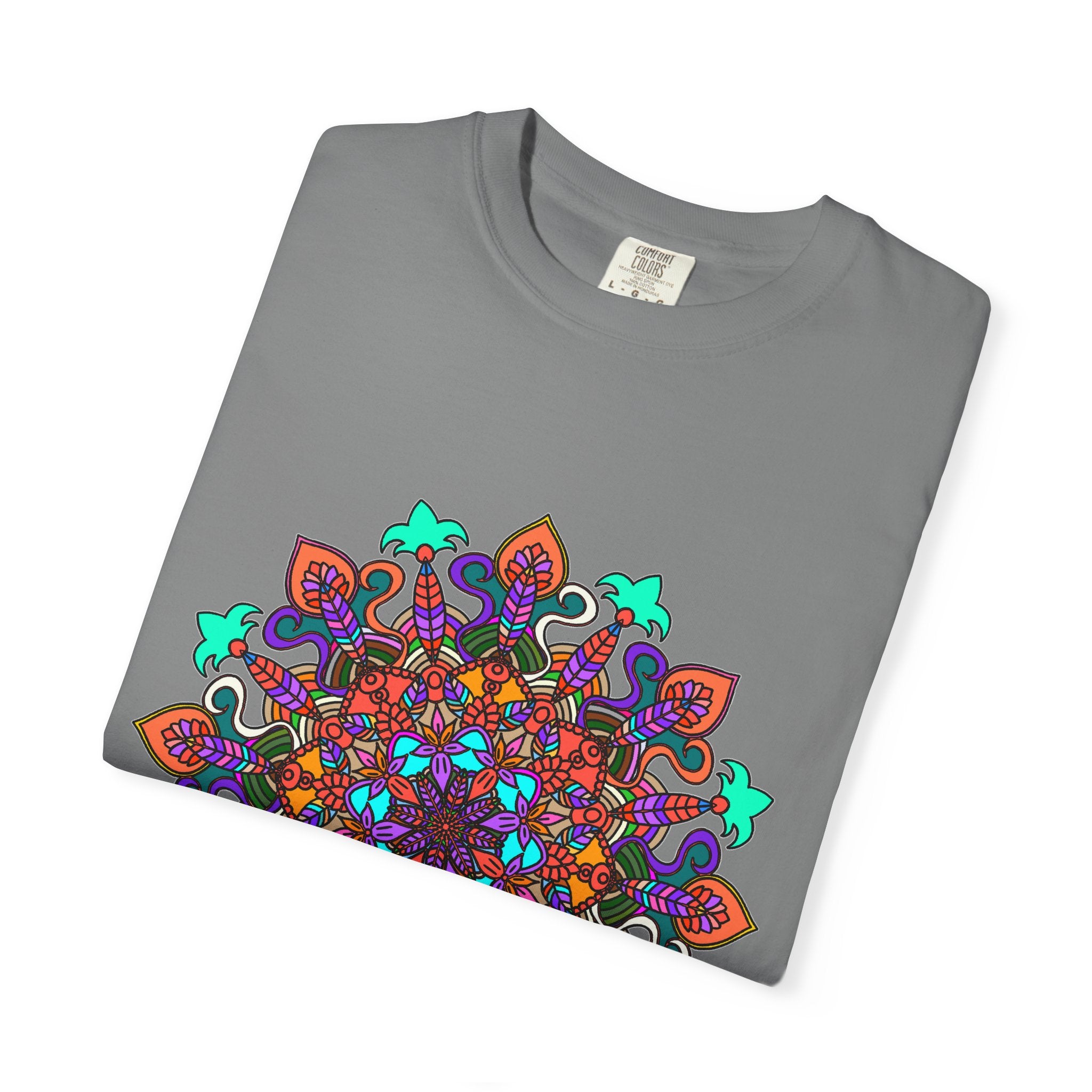 T-shirt con disegno mandala fatto a mano - 100% cotone