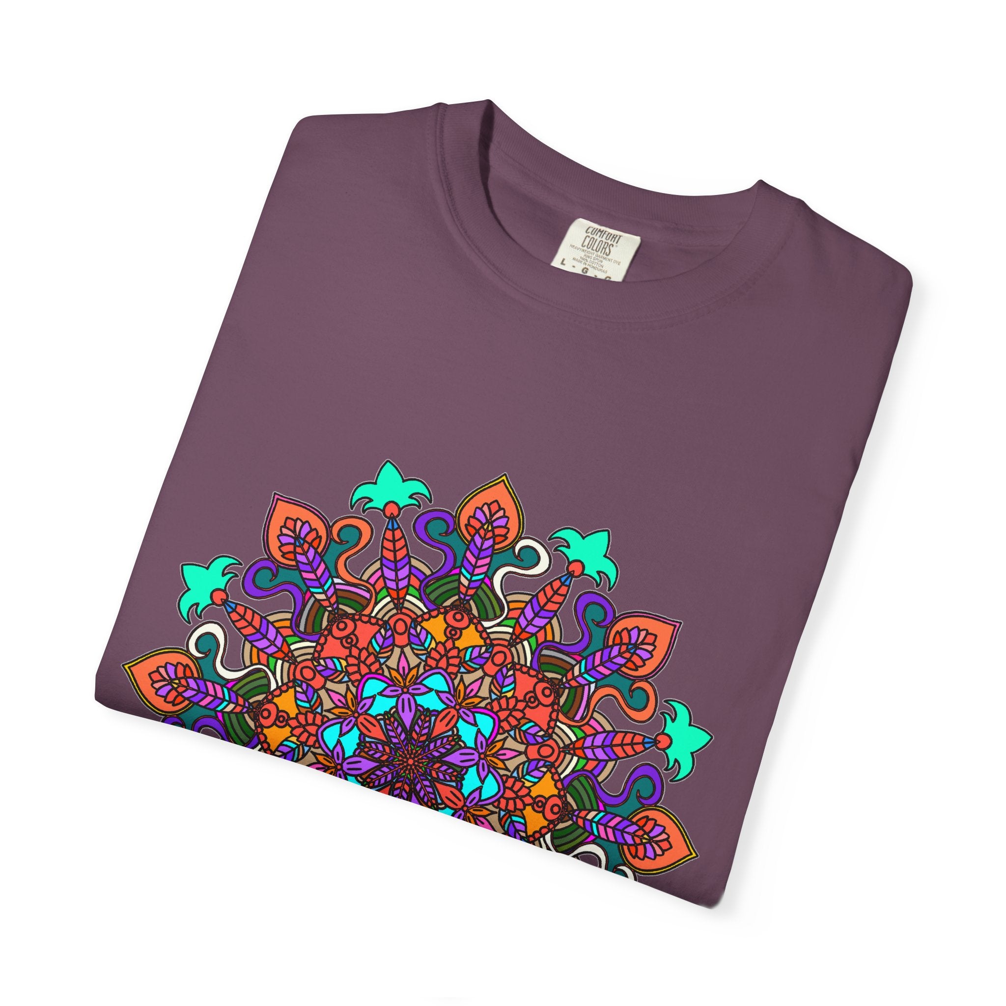 T-shirt con disegno mandala fatto a mano - 100% cotone