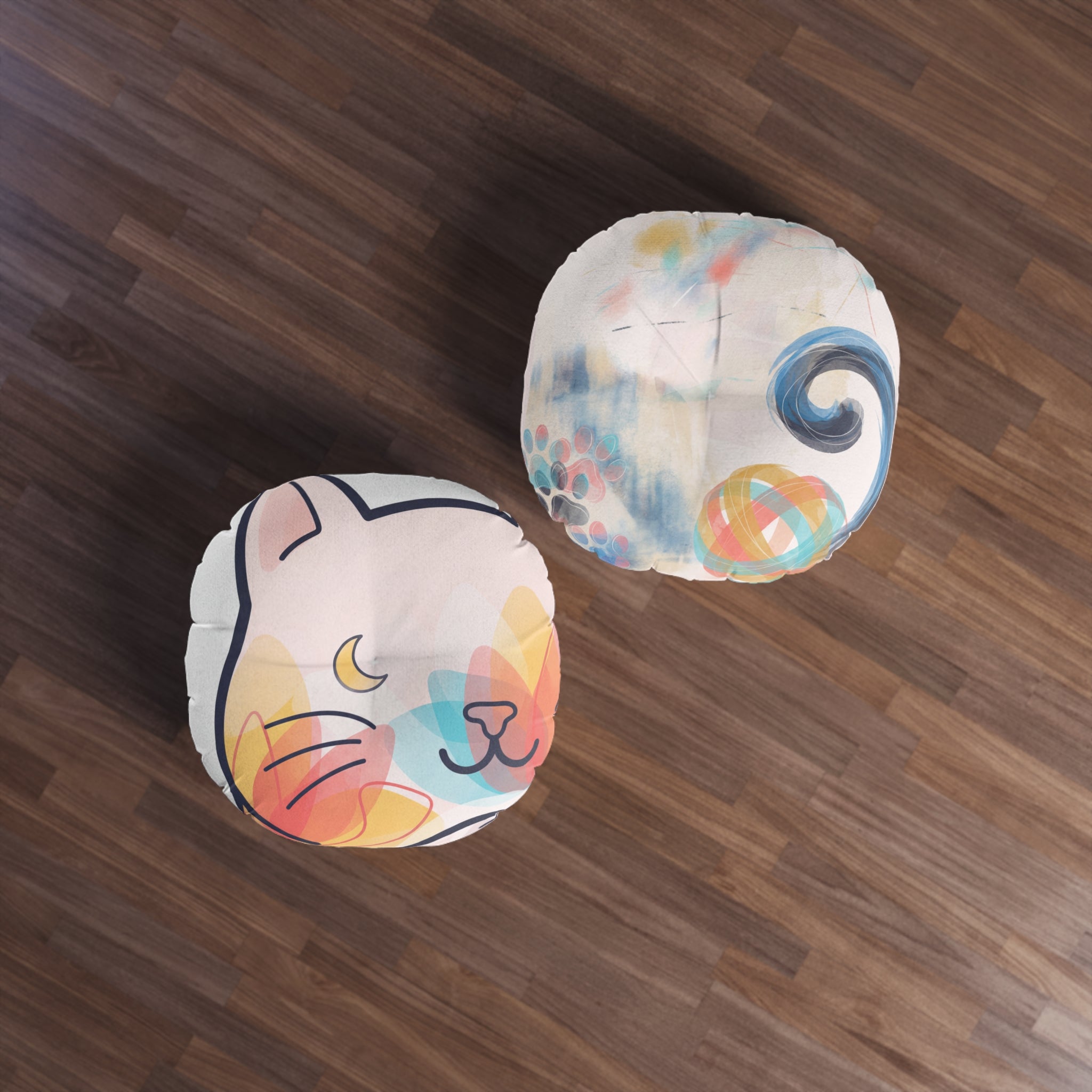 Verträumtes Katzen-Bodenkissen mit Doppelbelichtung