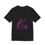 Schwarzes Katzenrätsel – Lila Farbspritzer-T-Shirt