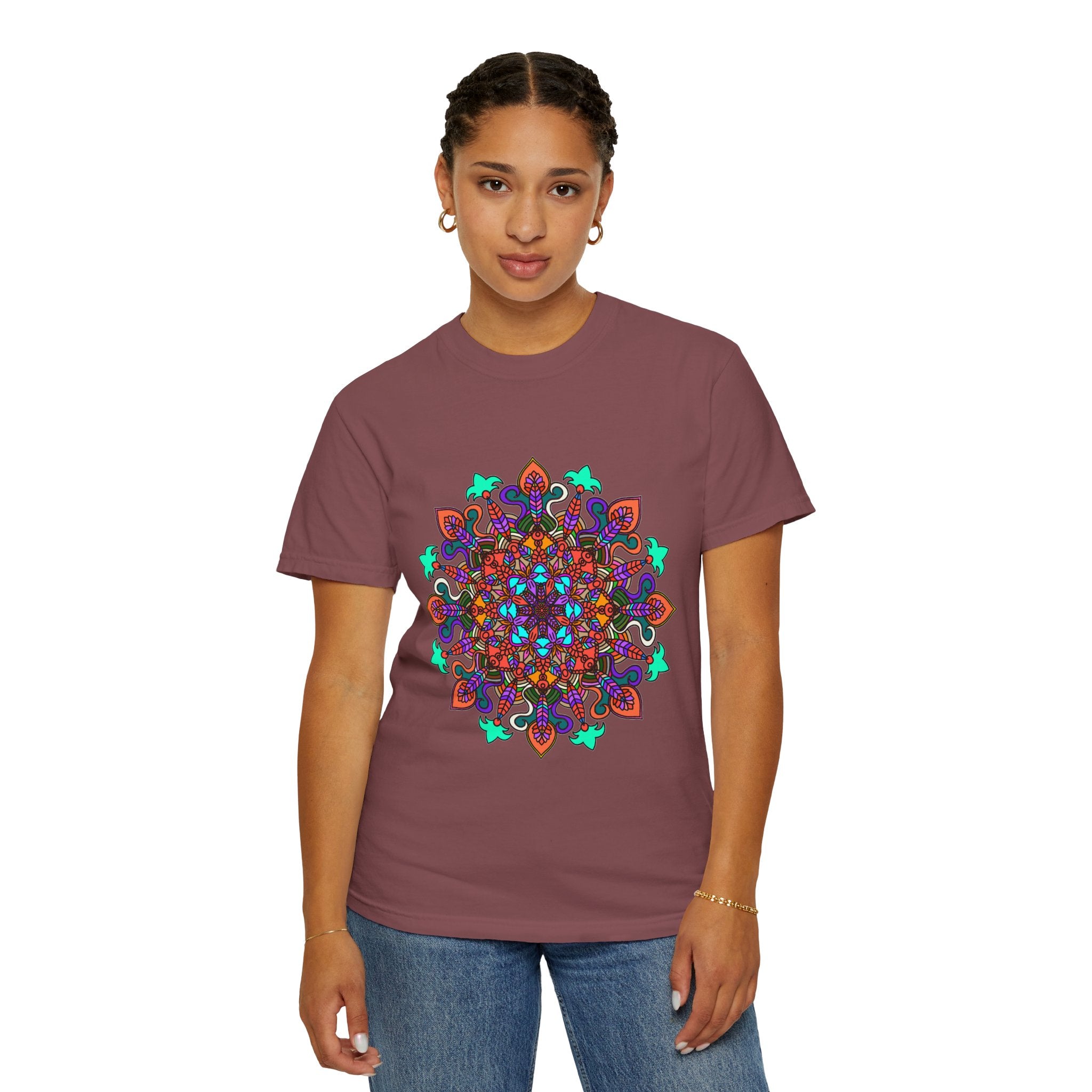 T-shirt con disegno mandala fatto a mano - 100% cotone