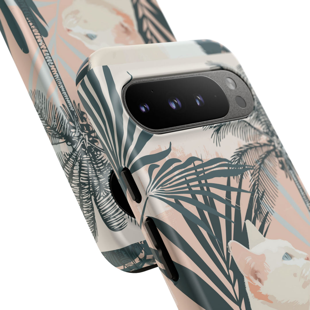 Tropische Katzen-Telefonhülle mit üppigen Palmenmotiven und sanften Pastelltönen