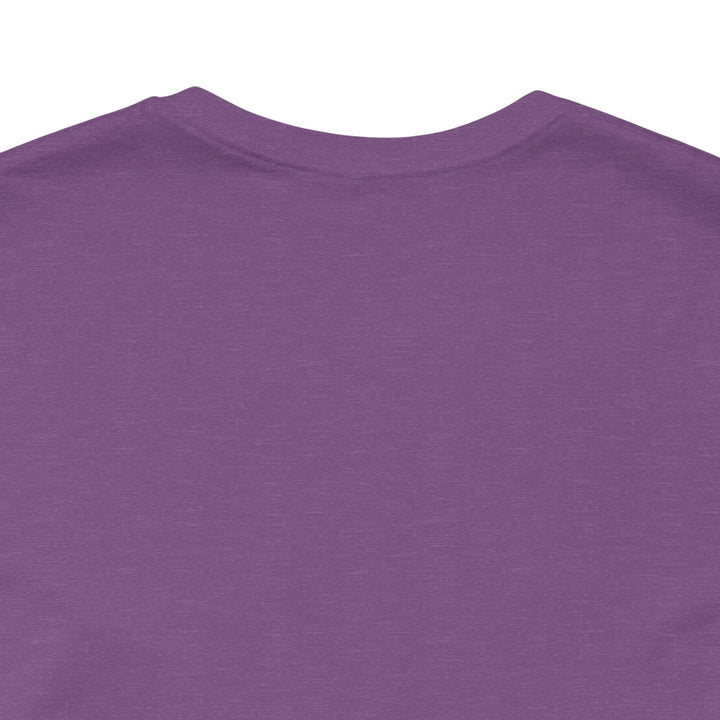 Schwarzes Katzenrätsel – Lila Farbspritzer-T-Shirt