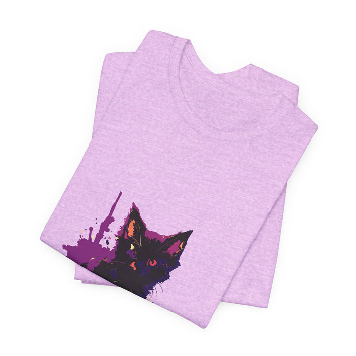 Schwarzes Katzenrätsel – Lila Farbspritzer-T-Shirt