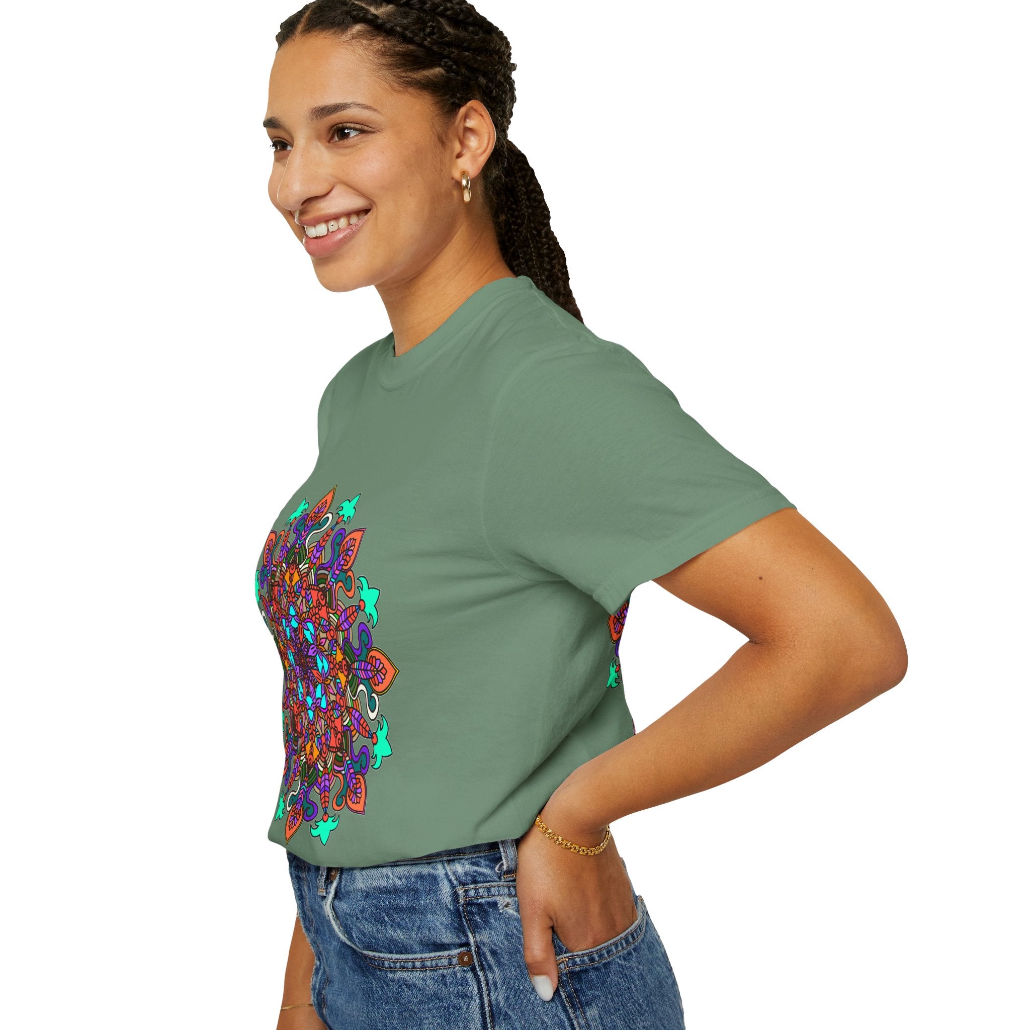 T-shirt con disegno mandala fatto a mano - 100% cotone