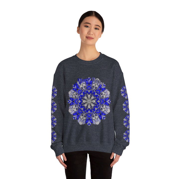  Unisex sweatshirt with a versatile and timeless design