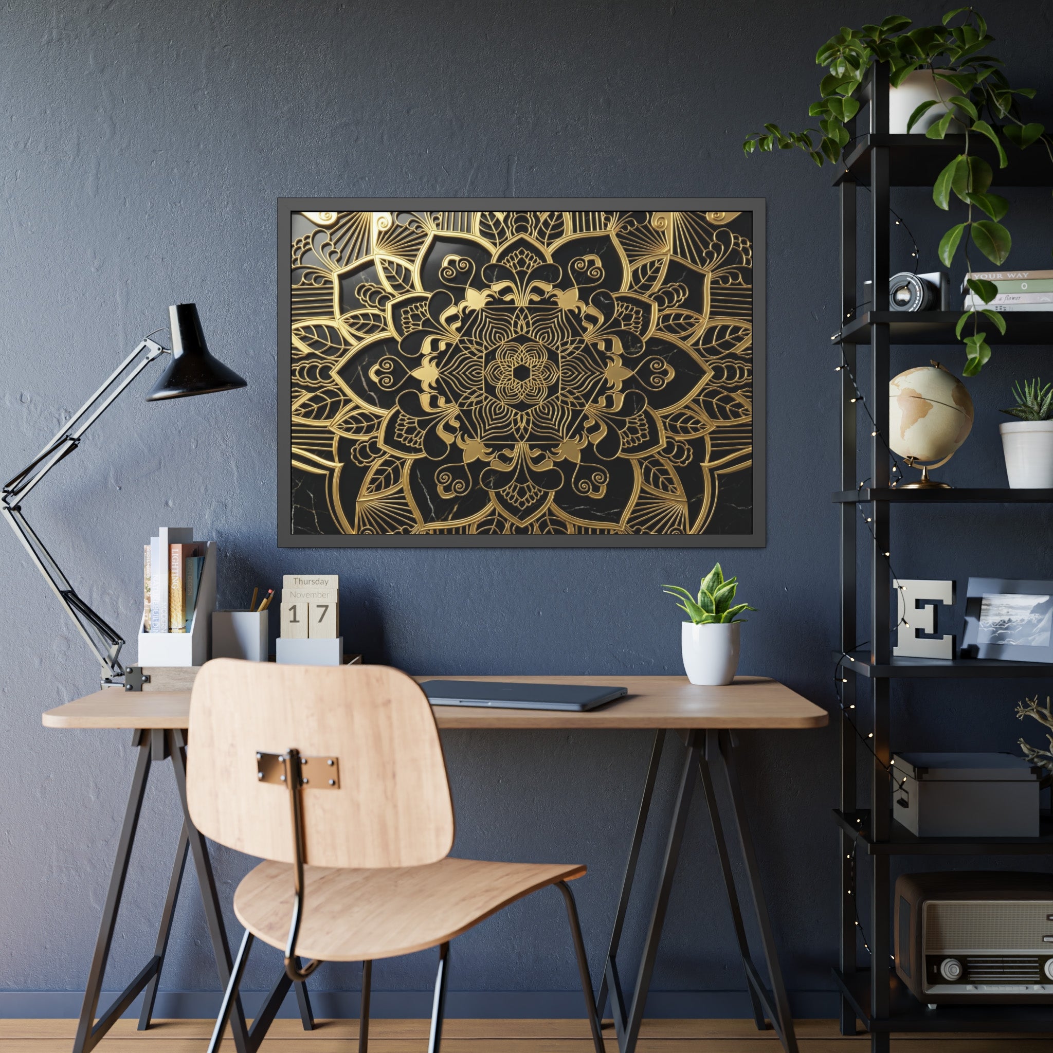 Opulenz im Dunkeln – Edler Kunstdruck mit Marmorrahmen