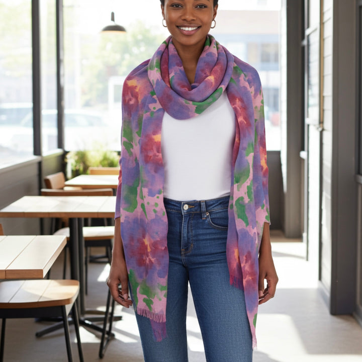 Light Watercolor Scarf – Soft Fashion Accessory for All Seasons