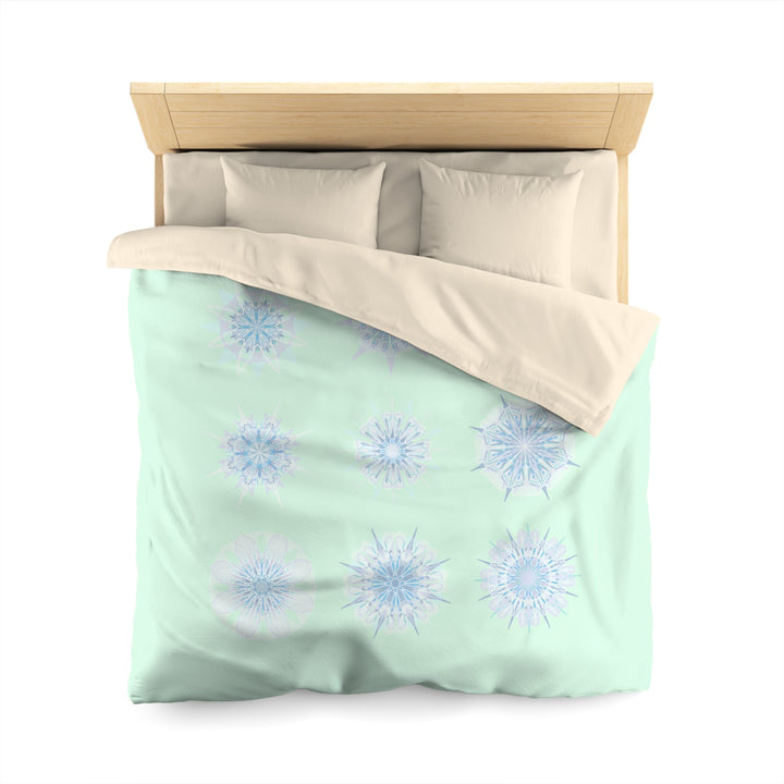 Christmas Snowflakes Microfiber Duvet Cover Mandala Art Drawn by Hand - Mandala on Minty Fresh background - Blululi