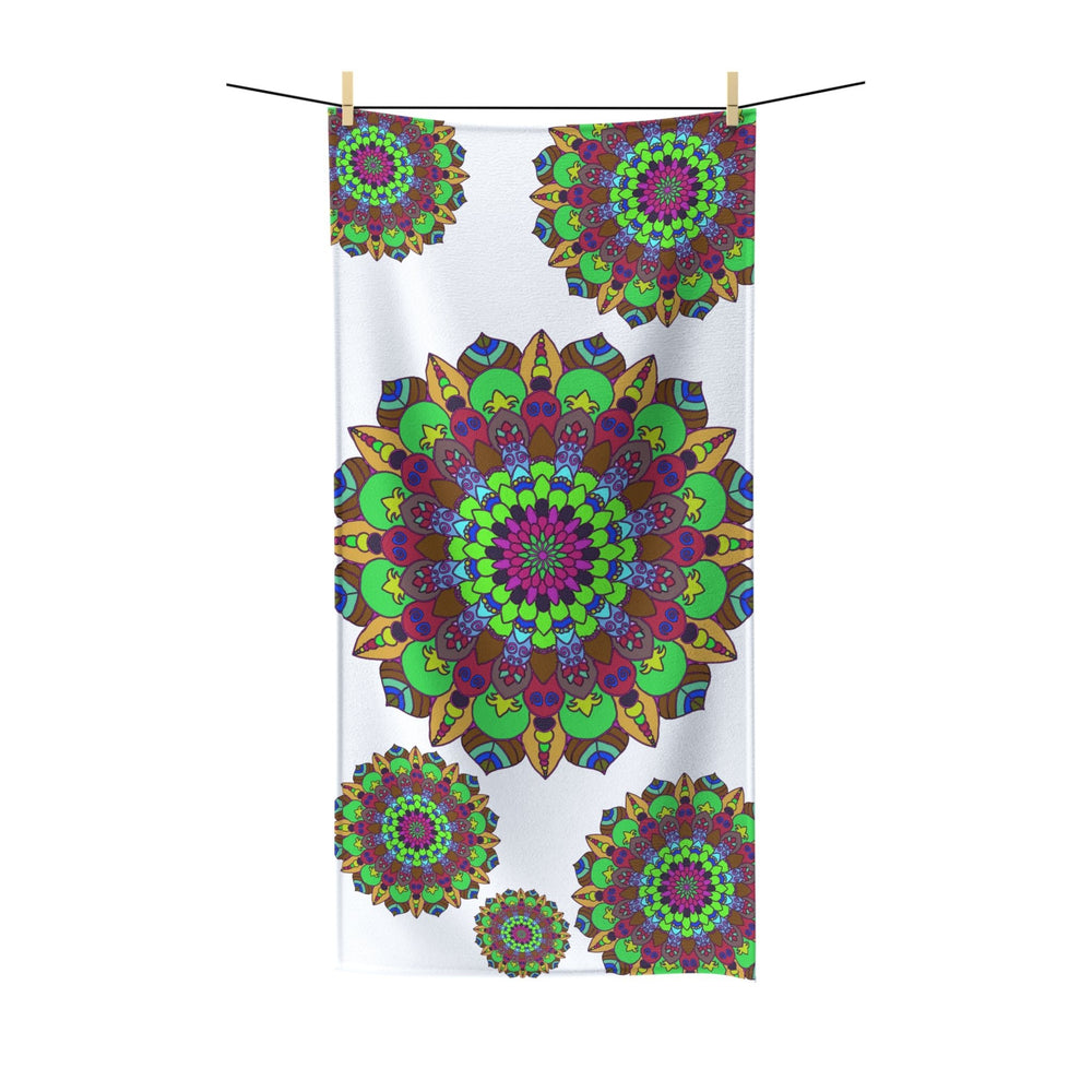 Intricate Mandala Bath Towel - Colorful & Vibrant Home Decor - Blululi