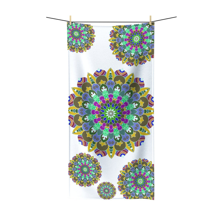 Intricate Mandala Bath Towel - Colorful & Vibrant Home Decor - Blululi