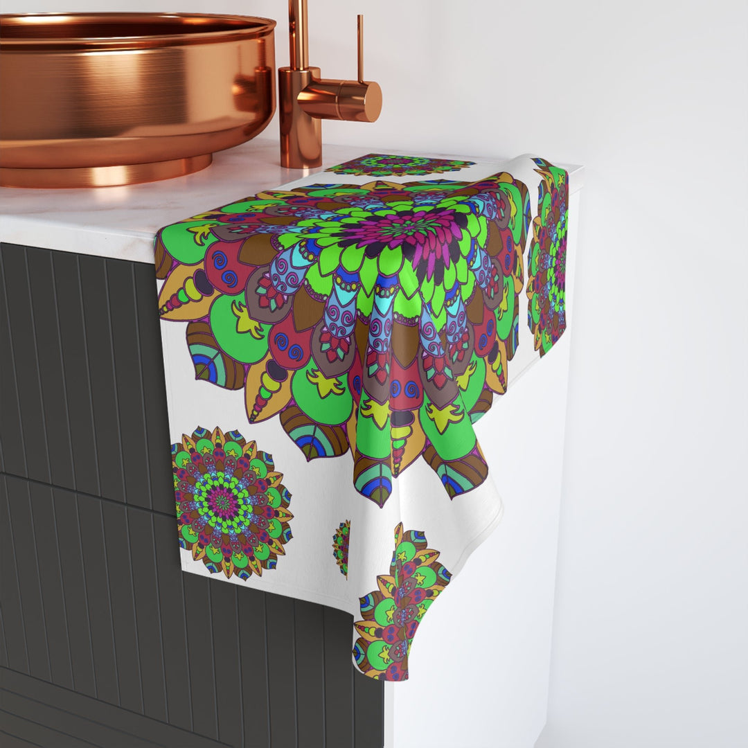 Intricate Mandala Hand Towel - Colorful & Vibrant Home Decor - Blululi