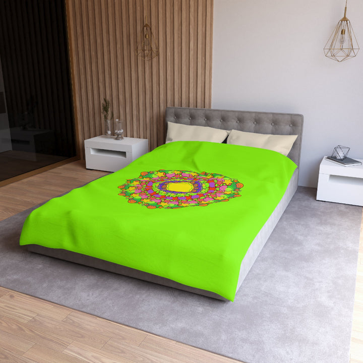 Mandala Duvet Cover for Kids' Bed - Hand - drawn Stars and Spirals - Vibrant Green - Fun and Colorful Spring Flower Design - Blululi