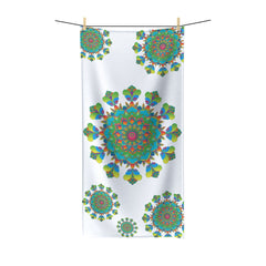 Vibrant Mandala Bath Towel - Colorful & Intricate Home Decor - Blululi